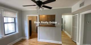 7018 North Paulina Gallery 1