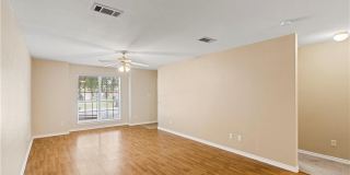 912 Willow Pond Street Gallery 6