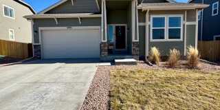 Stunning Newer Ranch Style 4 Bedroom Gallery 1