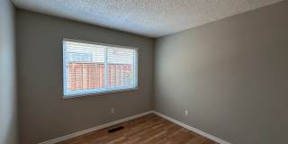 THIS is YOUR home, stunning 4/2 w/ AC, near Foothills Gallery 27