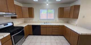 NW Visalia home available in a great neighborhood! available soon Gallery 21