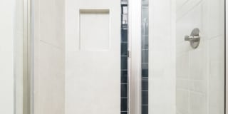 Modern 3 bed / 4 bath, 3 story townhome! Gallery 27