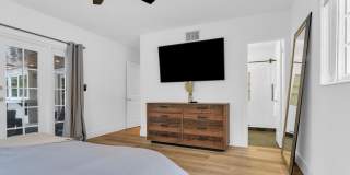 701 Appleby Street Gallery 30