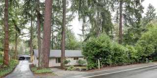 Classic Bellevue 3bd, 1.5ba Rambler Located in Perfect Enatai Location! Gallery 1
