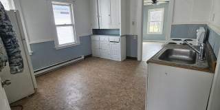 Upper 2 bedroom unit lower east side Gallery 1