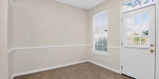 Beautiful Four Bedroom in Crismark Community! Beautiful Four Bedroom in Crismark Community! Gallery 8