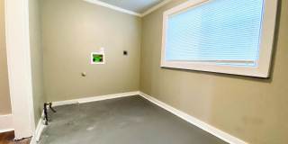 3 bedroom, 2 bathroom recently updated in Cooper Young Gallery 16