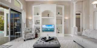 5323 SW 28th Place Gallery 4