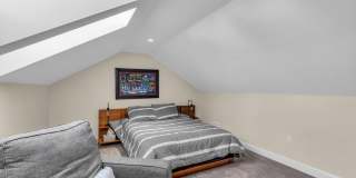 502 Brighton Avenue Gallery 48