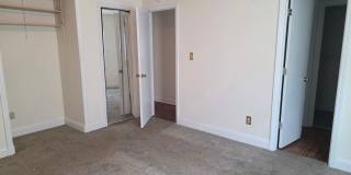 4 Bedroom house with bonus room and large yard. Gallery 15
