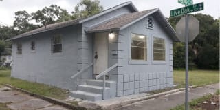 350 Maple Street Gallery 1