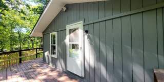 6046 LITTLE BEAR Lane Gallery 1