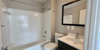 306 W Franklin Gallery 65
