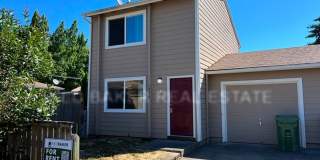 2Bd/1.5Ba Two Story Townhouse - Available to View! Gallery 1