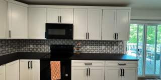 5 Bed 4 Bath Home fenced yard Gallery 78