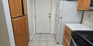 Gated Community~$2,595~ 2 Bed/2.5 Bath End Unit Townhome. Gallery 10