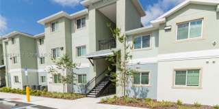 8247 Tanager Square Gallery 1