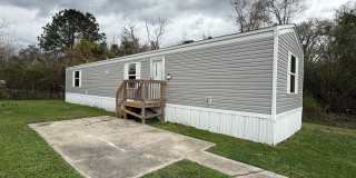 Nice 2 bedroom, 2 bath Mobile Home Gallery 1