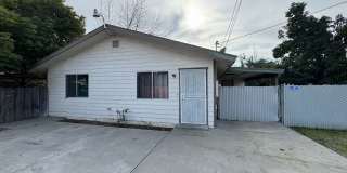 Comfortable 2-Bedroom Home in a Prime Reedley Location! Gallery 1