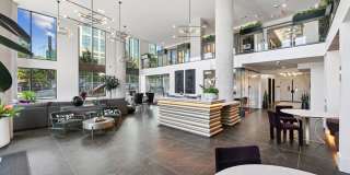 Bond on Mint Gallery 21