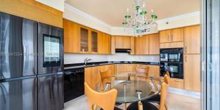 19111 Collins Ave Gallery 14
