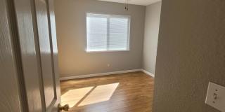 Woodcreek Oaks area home on quiet street Gallery 8