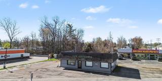 1705 Gratiot Gallery 1