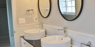 9400 WROUGHT IRON Court Gallery 15