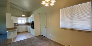3 Bedroom, 2 Bathroom, 2 car garage Gallery 7