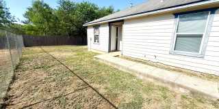 **MOVE IN SPECIAL** Charming 3-Bedroom Home Near St. Mary’s University & Loop 410 Gallery 4