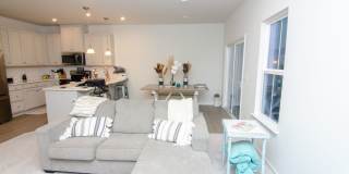 Beautiful home in quiet neighborhood Gallery 11