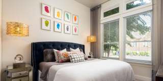 The Monroe Gallery 30