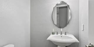 Updated & Furnished 3BR Townhome with Loft & Lake Access Gallery 15