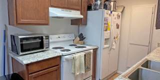 2-Bedroom Townhome w/ Garage in Northeast Colo Springs 2-Bedroom Townhome w/ Garage in Northeast Colo Springs Gallery 6