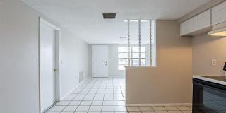 Charming 2BR House in Port Richey Gallery 15