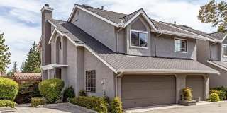 End unit in quiet Campbell location! Gallery 1