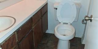 120 W Heron Street Gallery 8