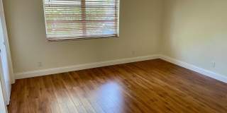 101 N Lakeside Drive Gallery 23
