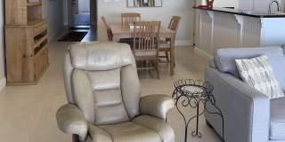 1905 Atlantic Street Gallery 7