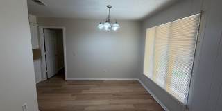 Fab 4 bed 2 bath 2 garage Gallery 3