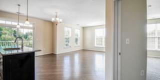 Spacious and Modern 2BR/2BA Condo in Norbeck Crossing Gallery 6