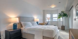 Urbana Urbana Gallery 13