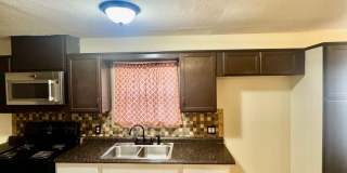 Lexington Subdivision-3/2-Move in ready! Call and schedule today!--Move in special Gallery 4