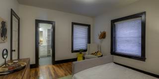 Colonial Hotel Gallery 11