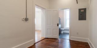 305 Main St Gallery 38