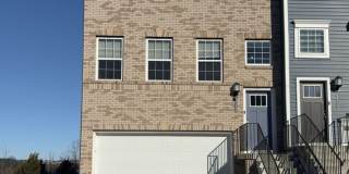 Charming 3 Bedroom/2 Bathroom/2 Half Bath Townhome in Windsor Mill, MD! Gallery 1