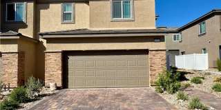Stylish 3-Bedroom Home with Loft & Modern Upgrades Gallery 1