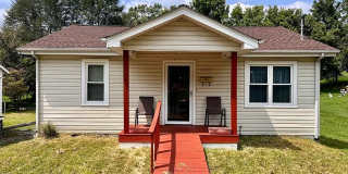 Centrally located charming cottage! Gallery 1