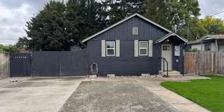 Newly Updated One-Level Home in Vancouver Gallery 1