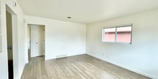 Remodeled Ranch Duplex Gallery 8